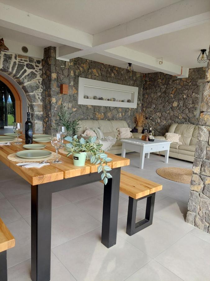 Vineyard Cottage Lan Na Hribu Semic Eksteriør billede
