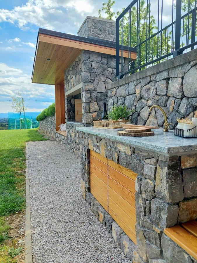 Vineyard Cottage Lan Na Hribu Semic Eksteriør billede